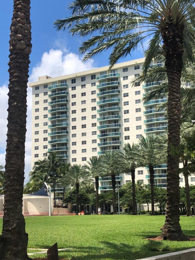 The Blue Island Apartamento Miami Beach Exterior foto